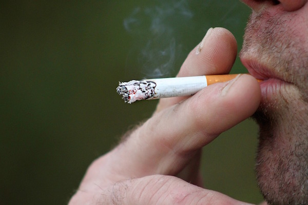 smoking-397599_960_720