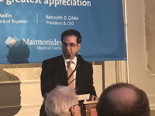 City Councilman Kalman Yeger addressing Maimonides Volunteers at this year’s honory luncheon