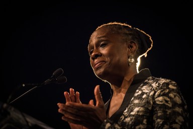 New York City First Lady Chirlane McCray is honored for her work on ThriveNYC during the 25th anniversary of the Mental Health Association of New York City(Photo Credit: Michael Appleton for Mayoral Photography Office, Flickr)