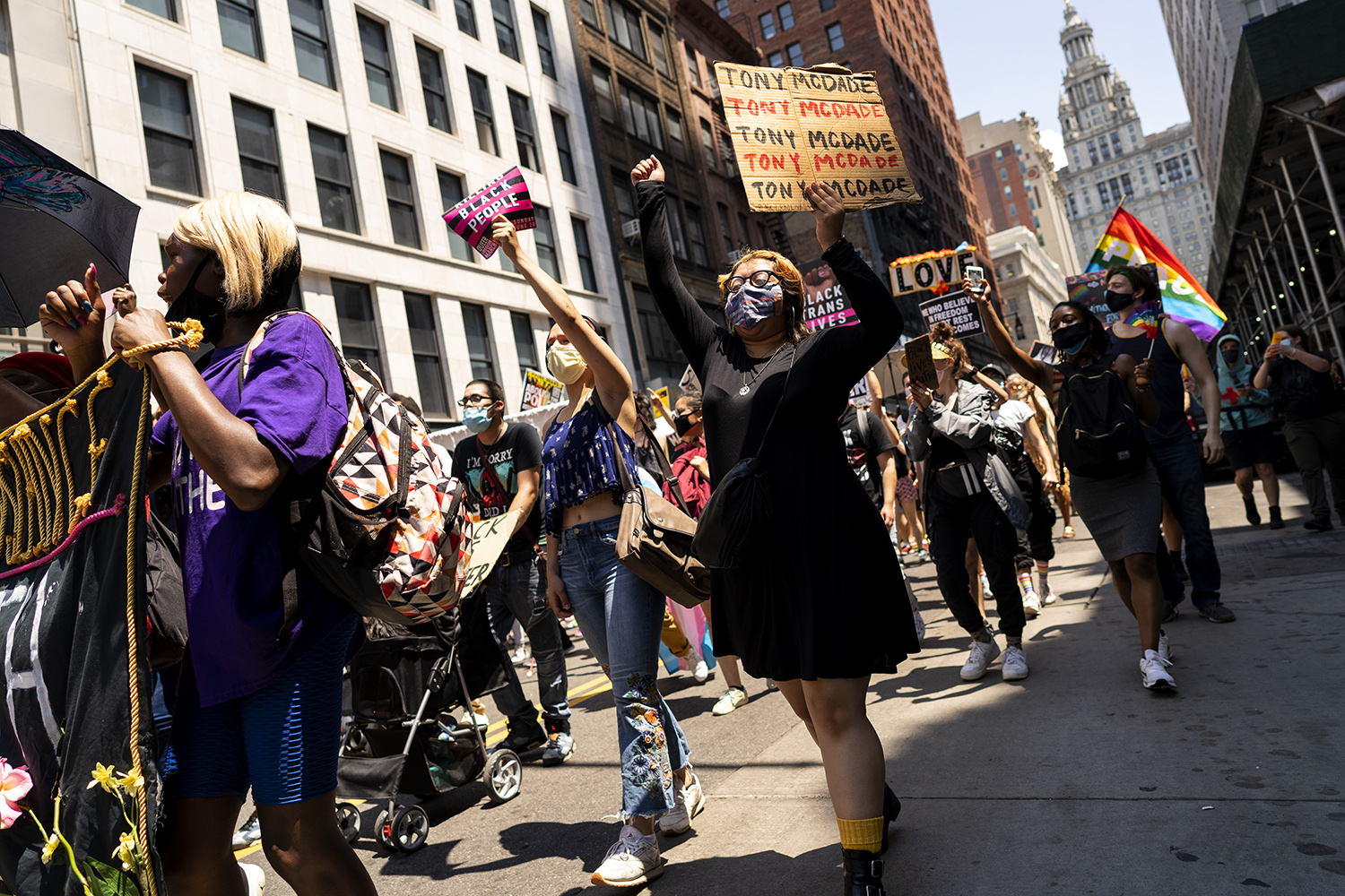 Protesters and supporters took to the streets of Manhattan on Sunday. (Photo by Tsubasa Berg)