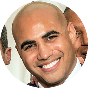 Denny Salas (Photo source: https://www.dennysalas.com/)