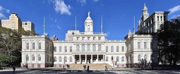 New_York_City_Hall_exterior_October_2016