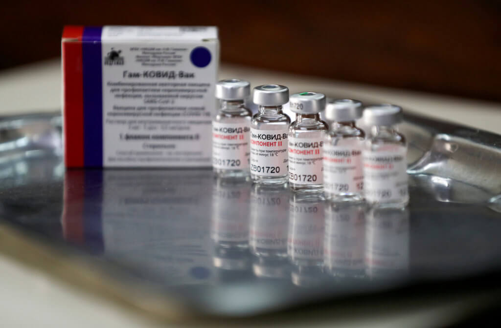 2021-02-02T182045Z_4_LYNXMPEH110TP_RTROPTP_4_HEALTH-CORONAVIRUS-RUSSIA-VACCINE-1024×672-1