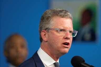 2021-03-18T174846Z_801916450_RC2TDM95V3CJ_RTRMADP_3_USA-ELECTION-NEW-YORK-1200×800-1