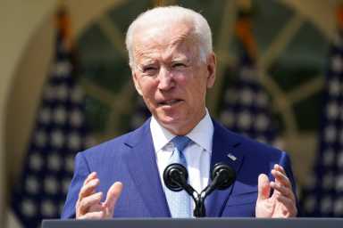 2021-04-08T161900Z_1_LYNXMPEH3716A_RTROPTP_4_USA-BIDEN-GUNS-1200×800-1