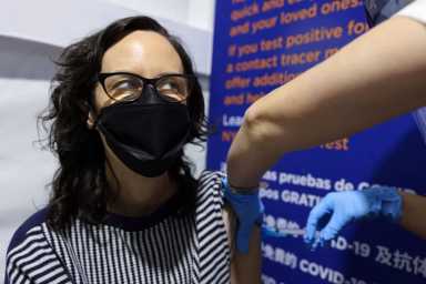 2021-04-23T153902Z_1_LYNXMPEH3M0WZ_RTROPTP_4_HEALTH-CORONAVIRUS-USA-FAMILY-1200×800-1