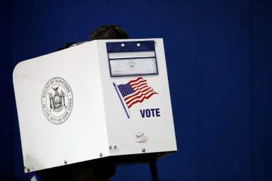 2018-11-06T140831Z_1241361765_RC17D8041080_RTRMADP_3_USA-ELECTION-1200×800-1
