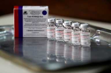 2021-02-02T182045Z_4_LYNXMPEH110TP_RTROPTP_4_HEALTH-CORONAVIRUS-RUSSIA-VACCINE-2048×1344-1-1200×788-1