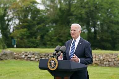 2021-06-11T135554Z_1_LYNXNPEH5A0SR_RTROPTP_3_G7-SUMMIT-BIDEN