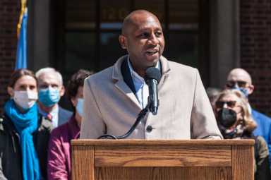 QNS_ClaireShulmanWay_042621_042621_Holtermann-6-1200×798-1