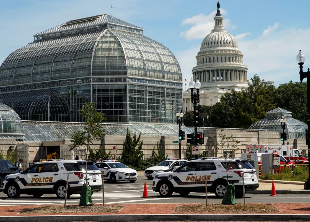 2021-08-19T165751Z_1_LYNXMPEH7I0Y2_RTROPTP_4_USA-WASHINGTONDC-SECURITY-1200×859-1