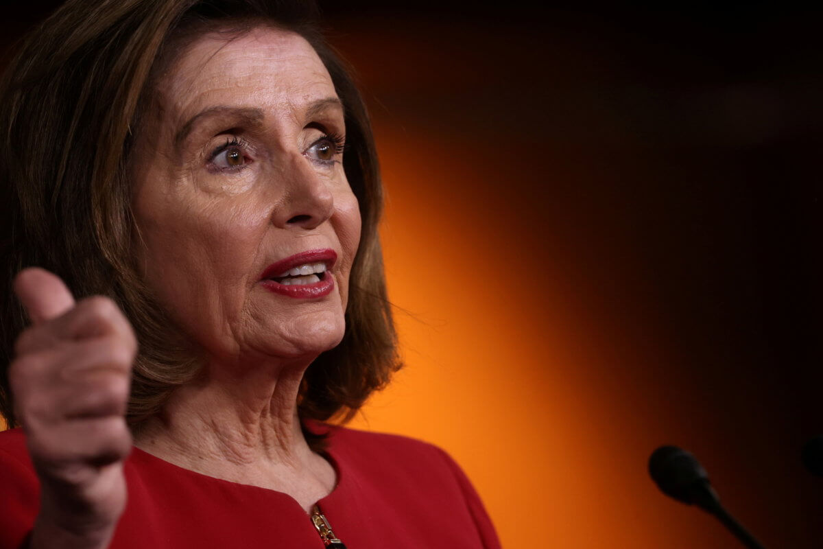 2021-09-26T133026Z_1_LYNXMPEH8P06M_RTROPTP_4_USA-TRUMP-PELOSI-1200×800-1