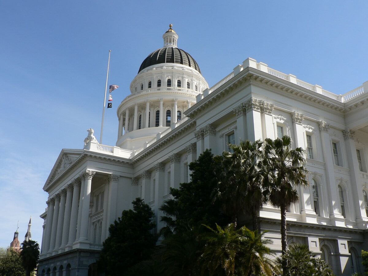 California_State_Capitol_p1080924-1200×900-1