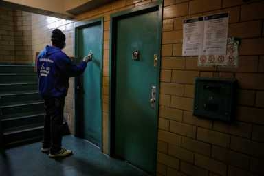 2020-04-21T000000Z_1613173035_RC249G9JY9OJ_RTRMADP_3_HEALTH-CORONAVIRUS-USA-NEW-YORK-1024×683-1