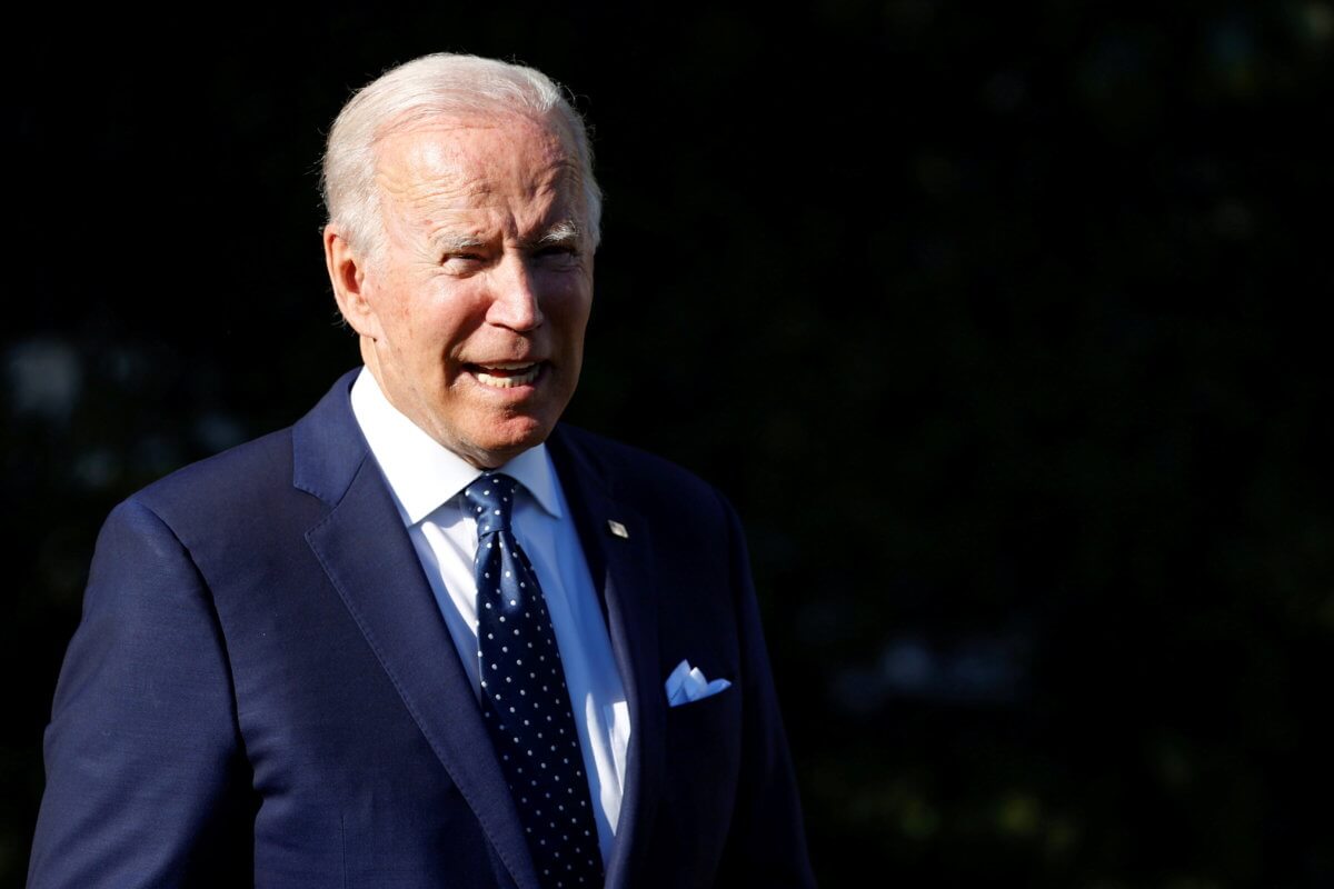 2021-10-20T171505Z_2_LYNXMPEH9J0EX_RTROPTP_4_USA-BIDEN-SCRANTON-1200×800-1