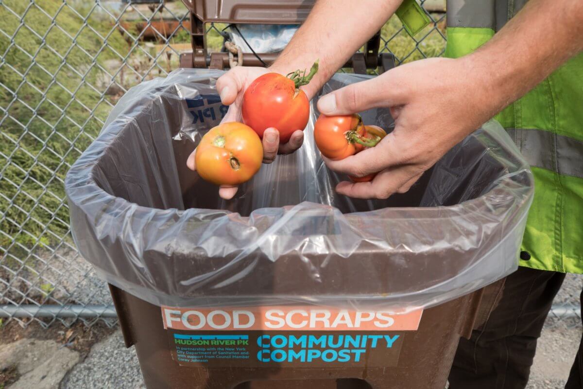 3L1A8098-HRPKs-Compost-Center-scaled-1-1200×800-1