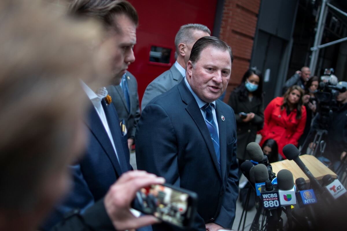 2021-10-29T215813Z_1639027673_RC2SJQ9CYBF8_RTRMADP_3_HEALTH-CORONAVIRUS-NEW-YORK-1200×801-1