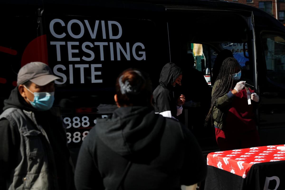 2021-04-05T220147Z_1385050860_RC2YPM9M21R5_RTRMADP_3_HEALTH-CORONAVIRUS-NEW-YORK-1200×800-1