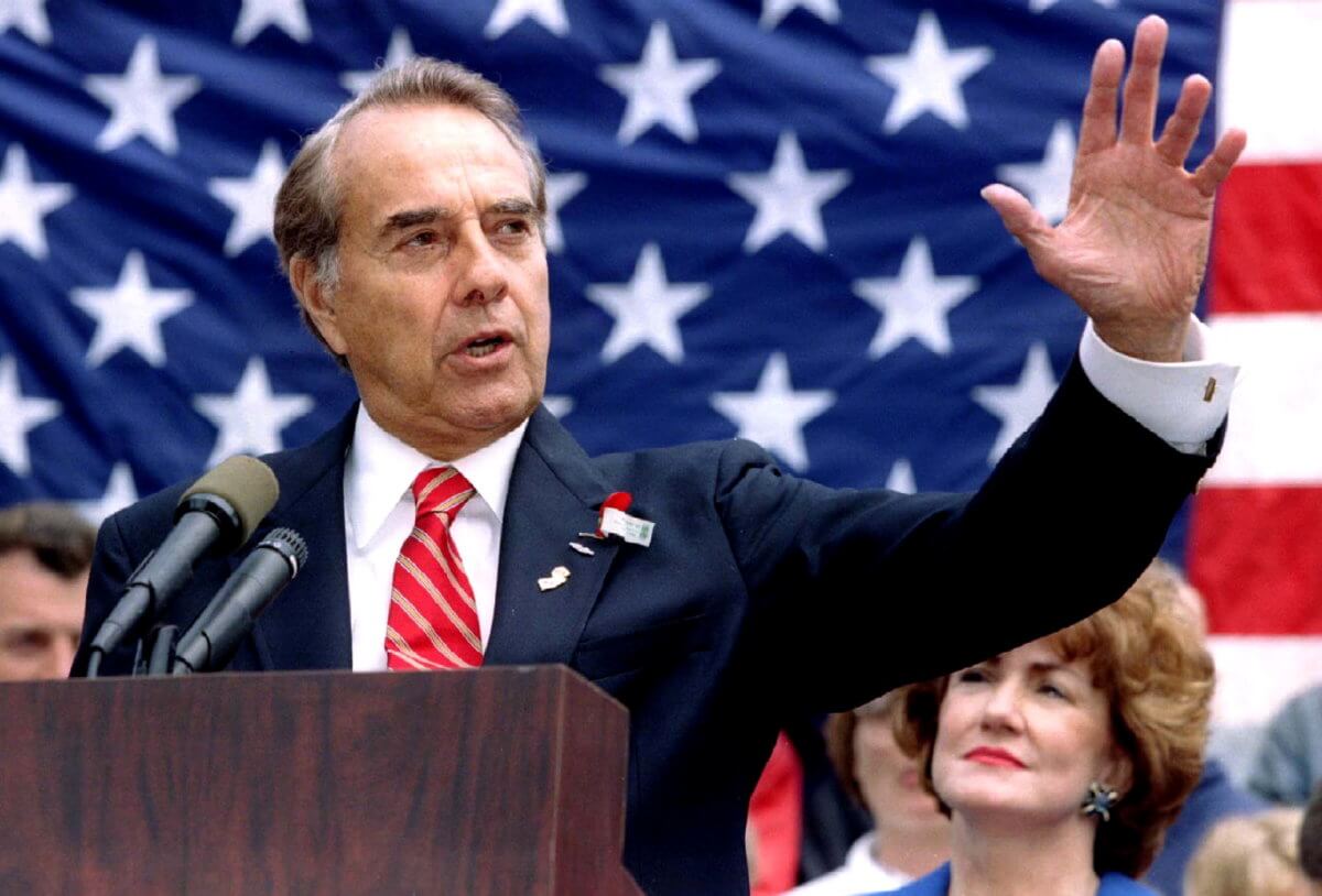 2021-12-05T172939Z_1191472046_RC2H8R9L817X_RTRMADP_3_PEOPLE-BOB-DOLE-1200×814-1