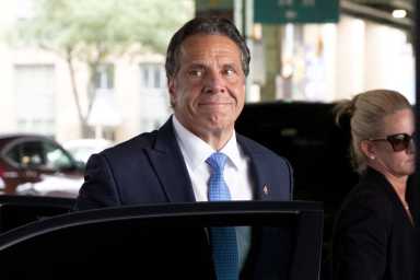 2021-12-28T223448Z_1_LYNXMPEHBR0OT_RTROPTP_4_NEW-YORK-CUOMO-1200×800-1