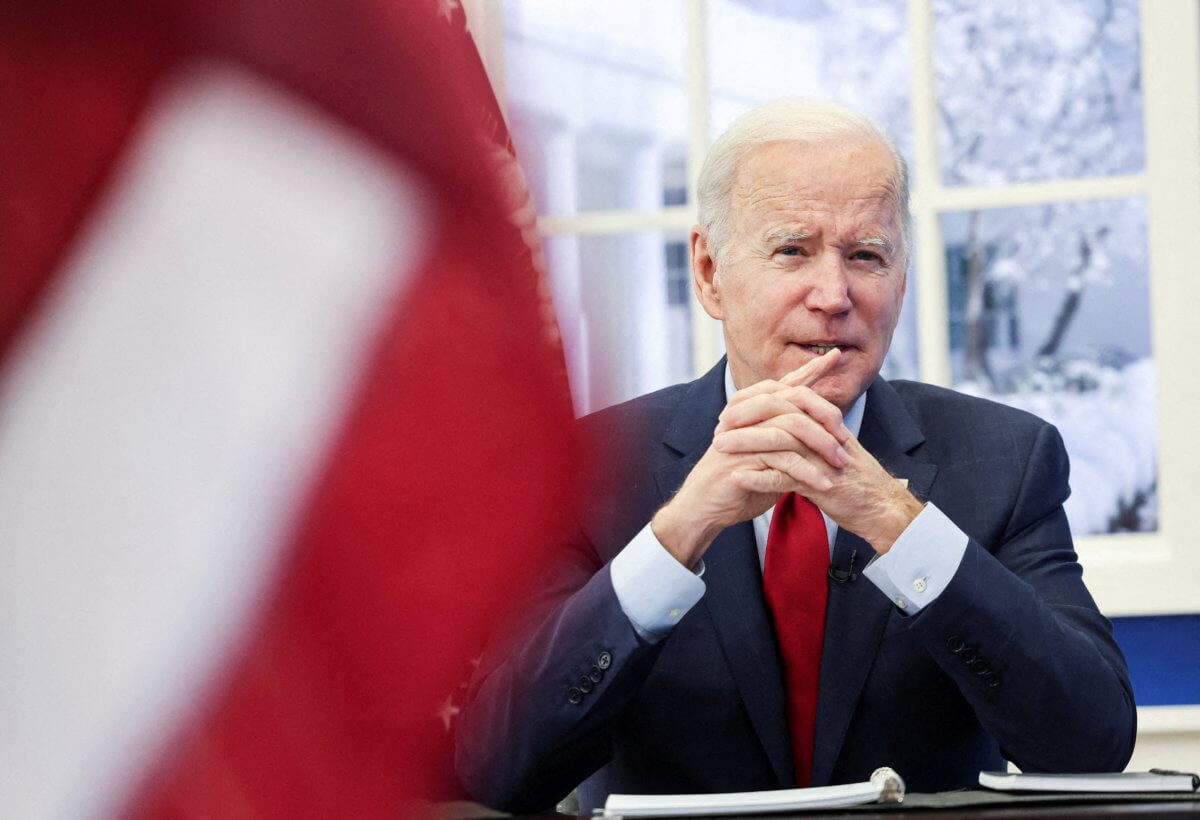 2022-01-04T223411Z_1_LYNXMPEI030VO_RTROPTP_4_USA-CAPITOL-BIDEN-1200×820-1