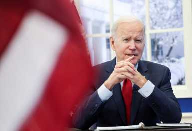2022-01-04T223411Z_1_LYNXMPEI030VO_RTROPTP_4_USA-CAPITOL-BIDEN-1200×820-1