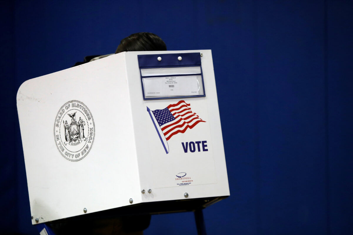 2018-11-06T140831Z_1241361765_RC17D8041080_RTRMADP_3_USA-ELECTION-1200×800-1