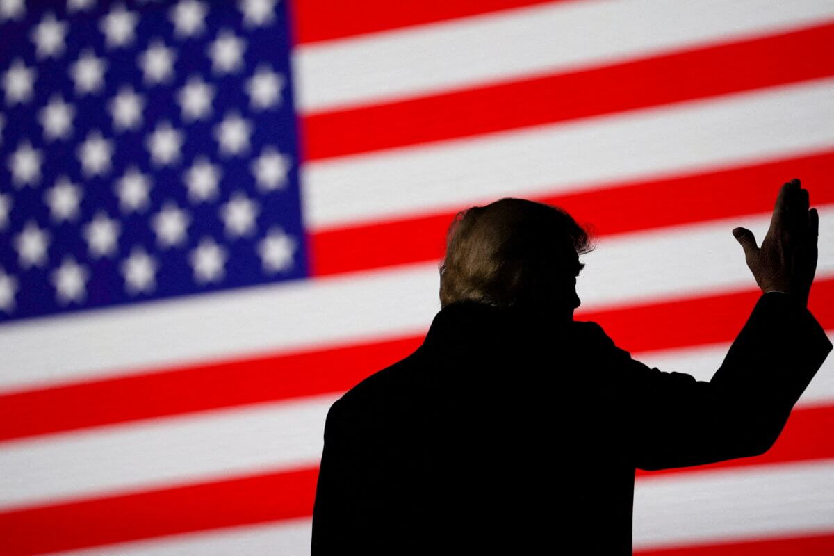 2022-02-08T153816Z_1_LYNXMPEI170WU_RTROPTP_4_USA-TRUMP-RECORDS-1200×800-1