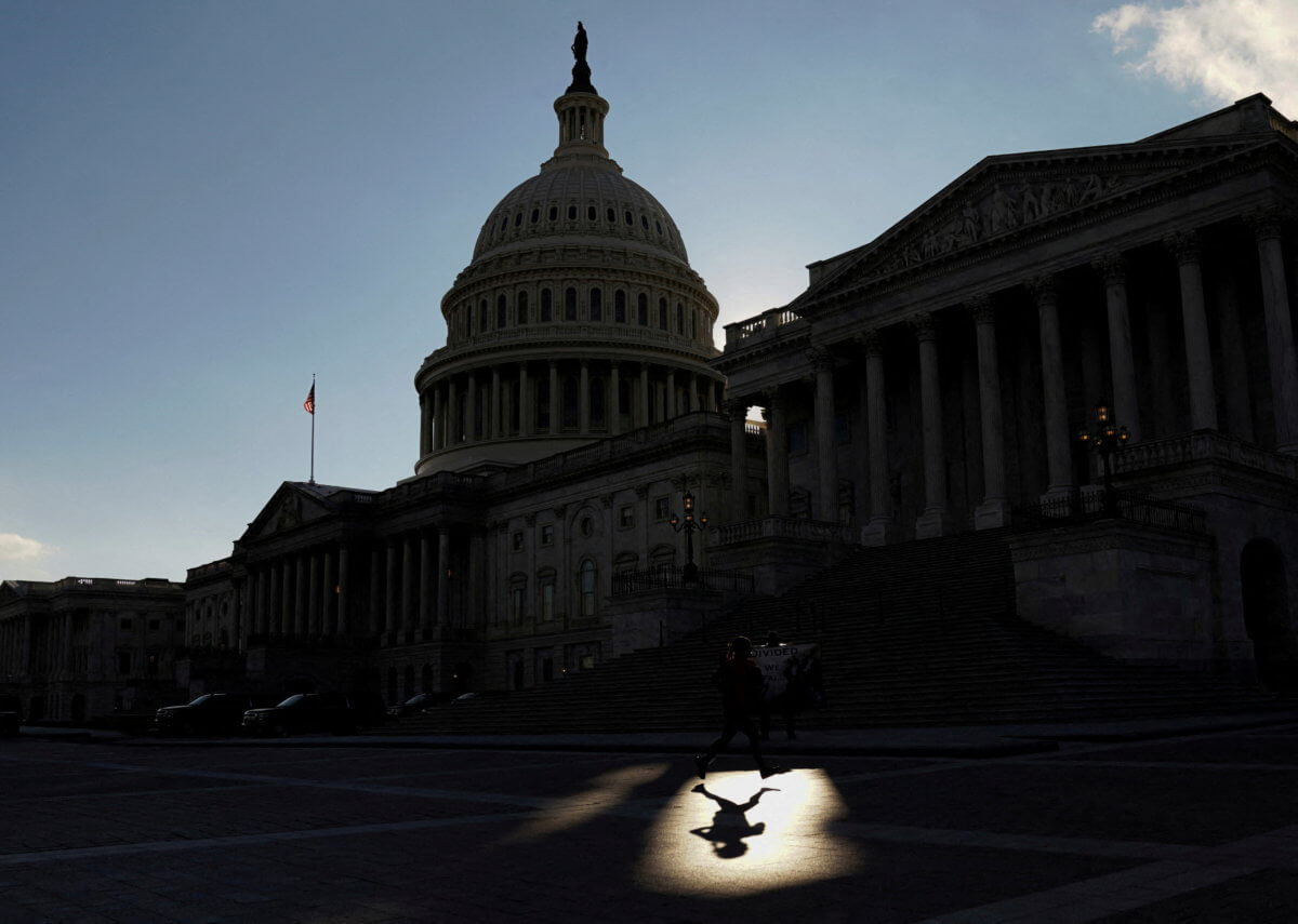 2022-02-09T122422Z_4_LYNXMPEI180IP_RTROPTP_4_USA-SHUTDOWN-1200×855-1