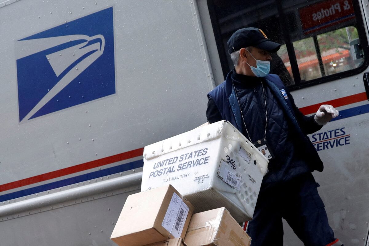 2022-03-14T135900Z_3_LYNXNPEI2D0P1_RTROPTP_4_USA-POSTAL-SERVICE-CONGRESS-1200×800-1
