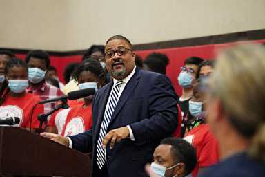 DSC053723-1200×800-1