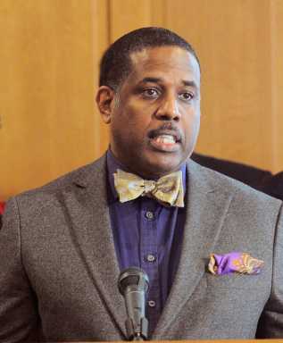 parker-announces-nyc-comptroller-candidacy-2020-11-20-tc-cl01-990×1200-1