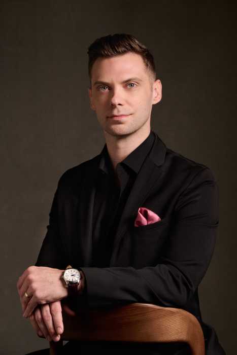 Michael Novak- Paul Taylor Dance Company